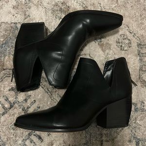 Women’s Vince Camino Doralli Booties Size 10